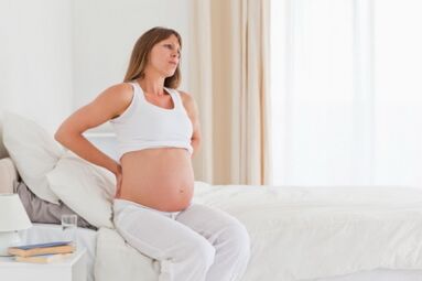 Back pain on a pregnant girl